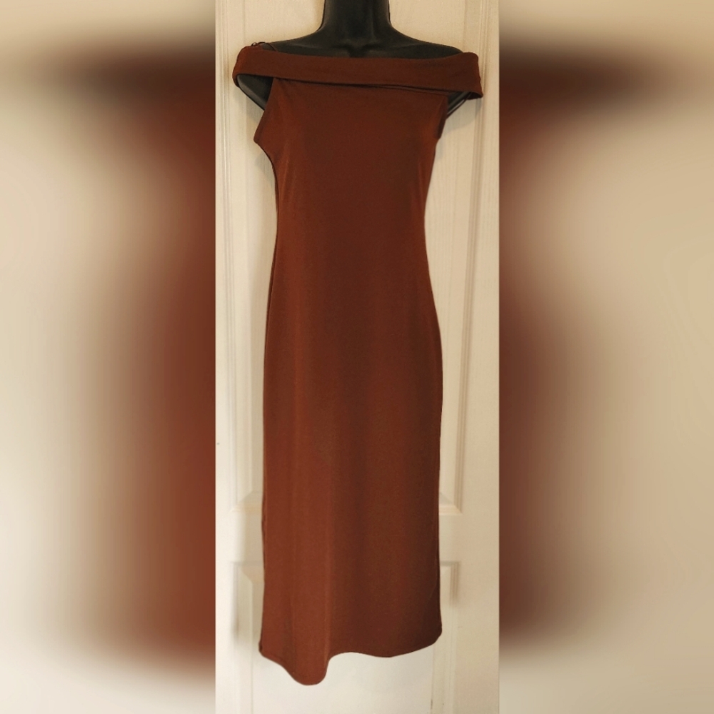 Zara off the shoulder brown bodycon dress Size Medium EUC